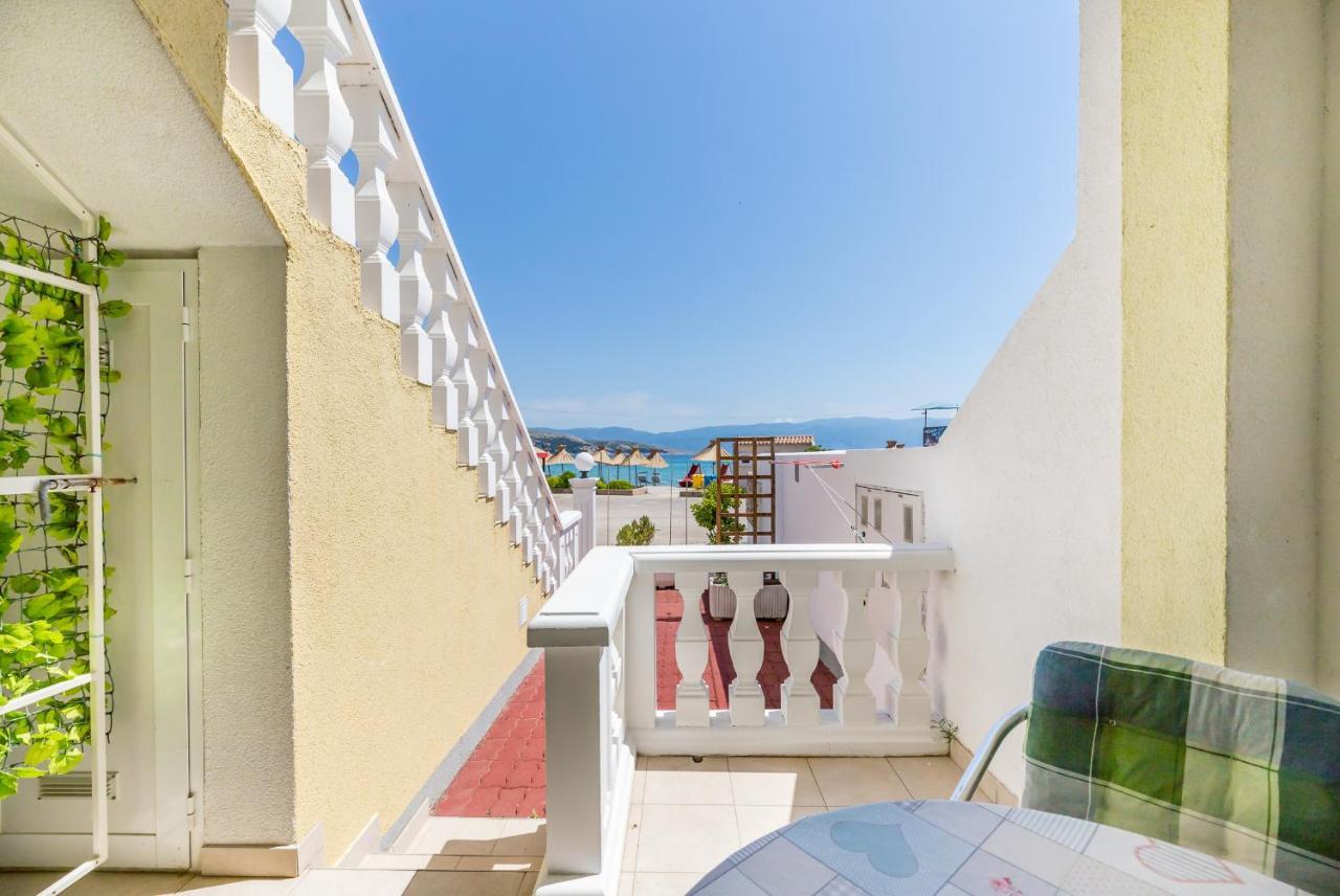 Beach Holiday Baska Exterior foto