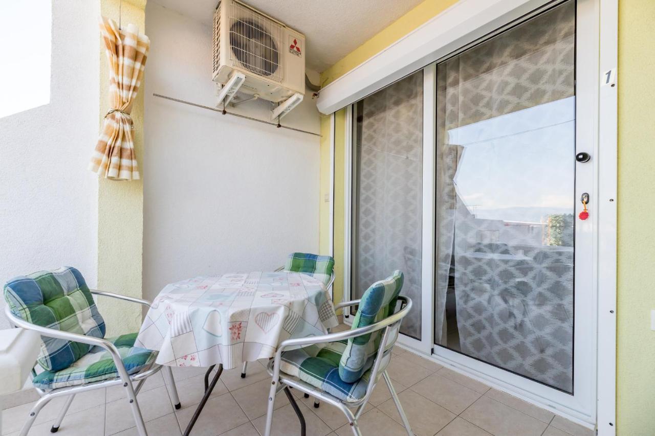 Beach Holiday Baska Exterior foto